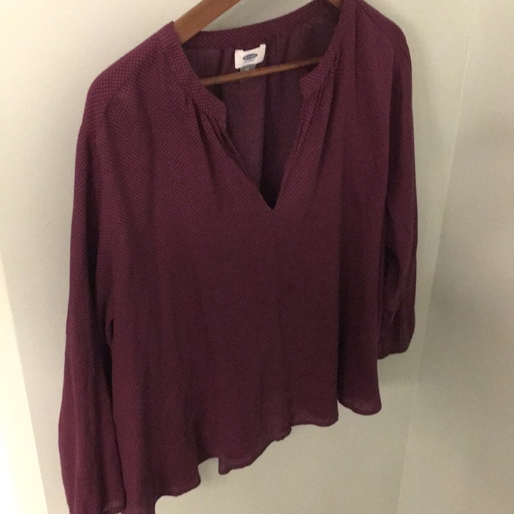 Really soft Old Navy dot top